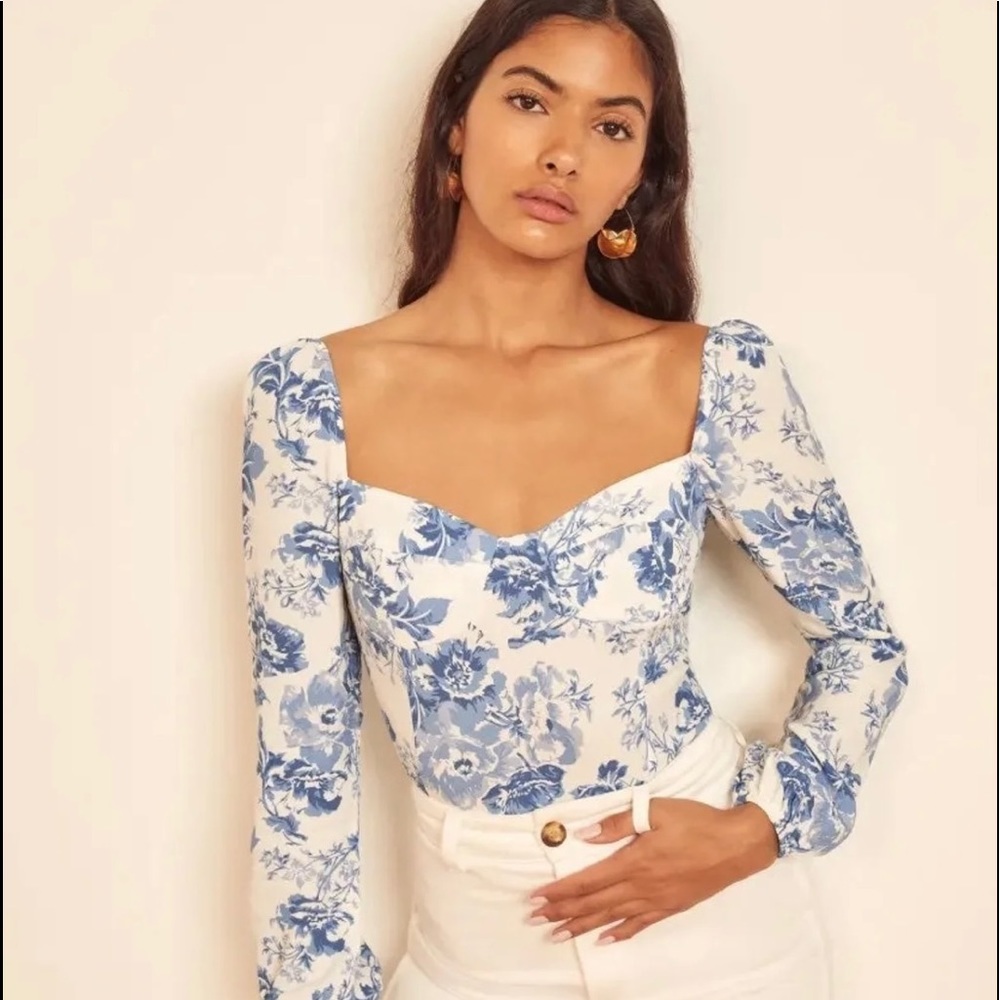 Reformation Reign Top size 2 - never worn color Olympia